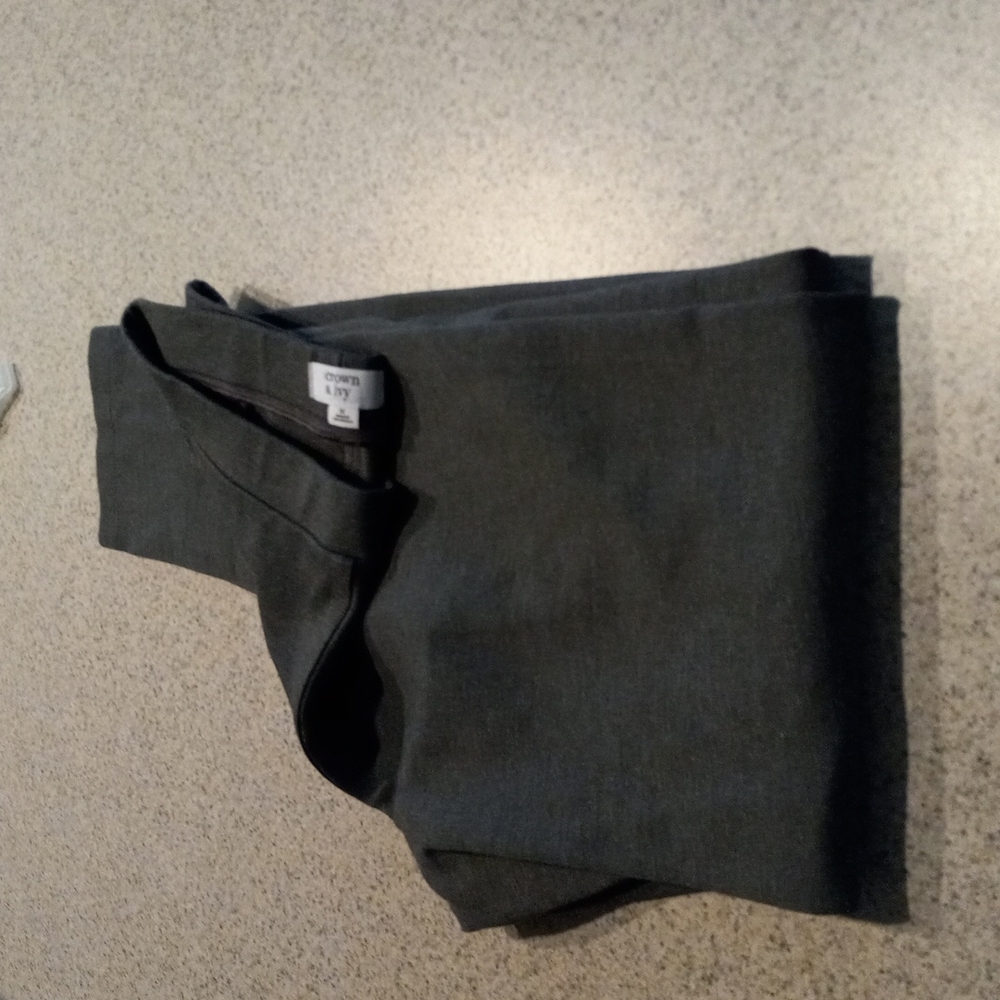 Medium Crown & Ivy leggings